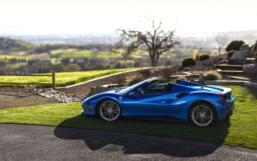  Ferrari 488 Spider 2016 года  (NA) (фото 3 из 19)